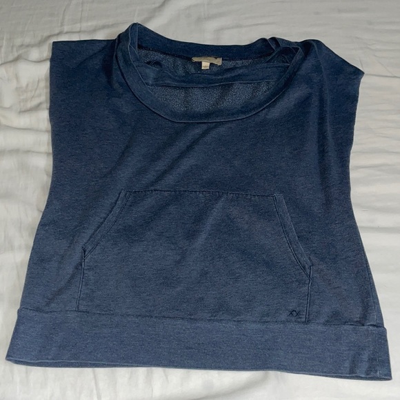 VTG Elizabeth & James Sweatshirt tee - Picture 13 of 15